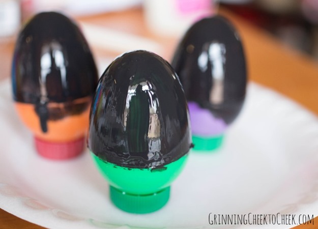 Chalkboard Easter Eggs-2.jpg