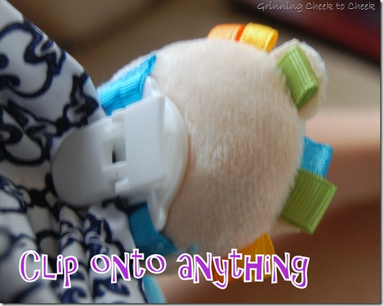 Nuby Pacifinder Clip (2)