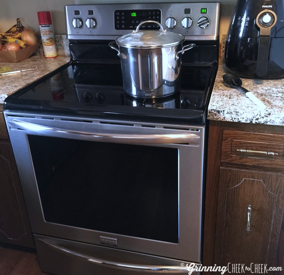 My Newest Love: The Frigidaire Gallery Convection Induction Range #InductionStar