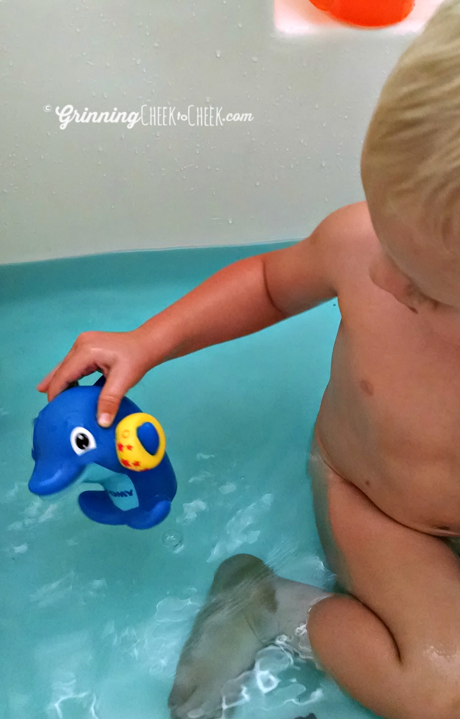 Bath time with TOMY #Giveaway