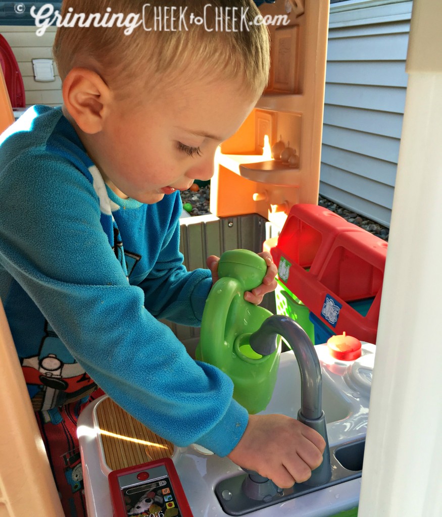 Little Tikes Go Green playhouse fun