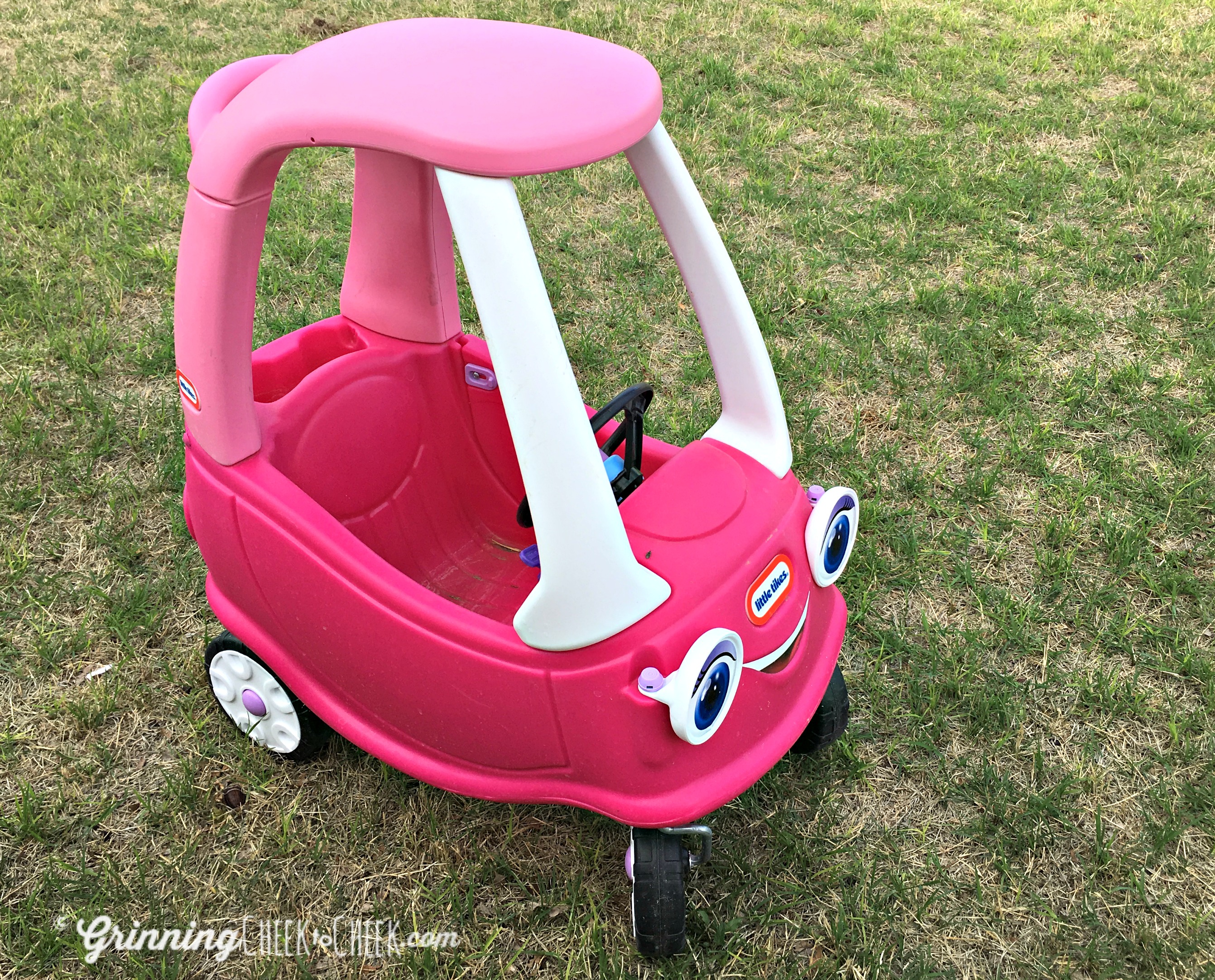 A Ride Fit for a Queen! (Princess at least) #Ad #LittleTikes #CozyCoupe #Princess