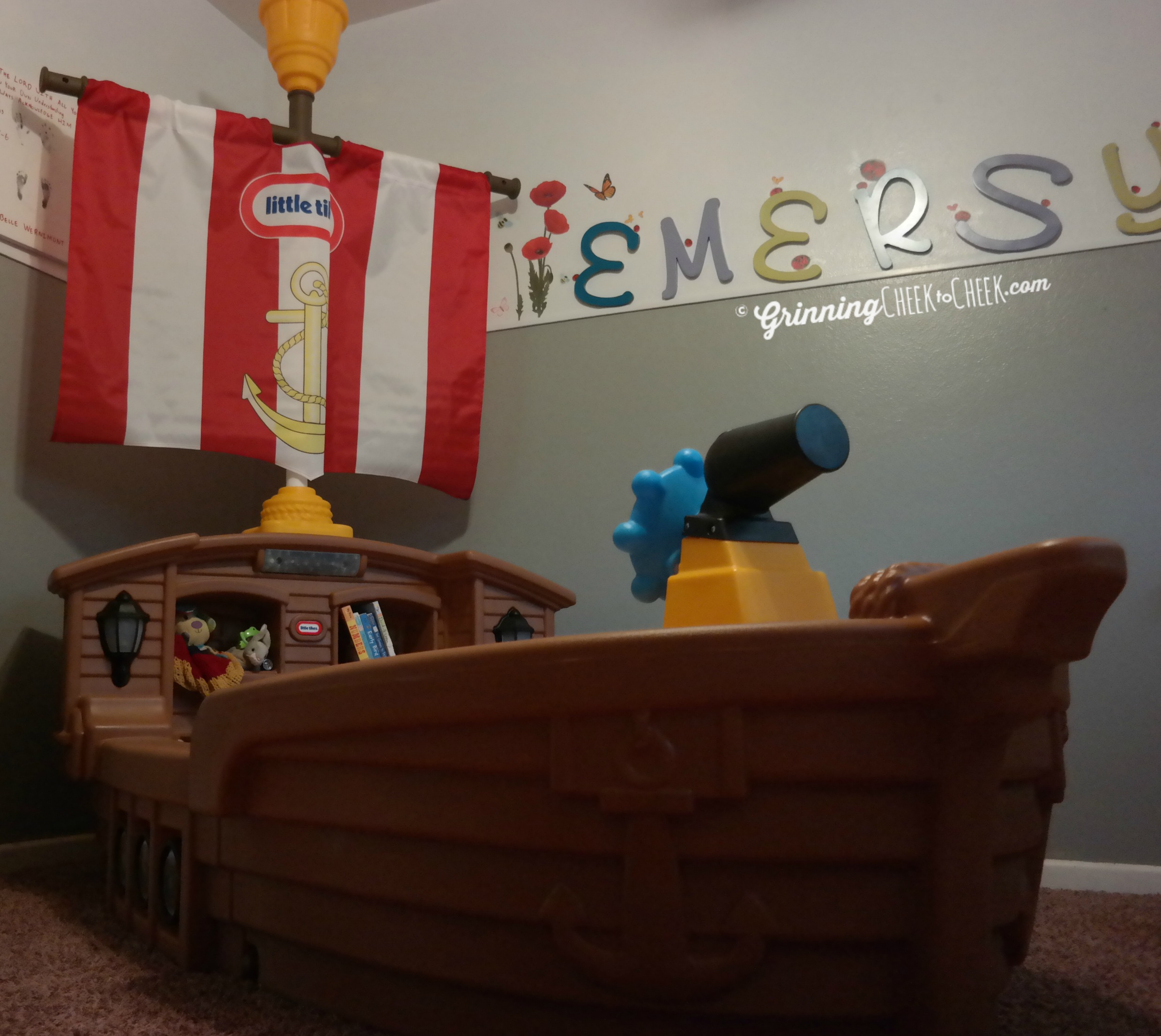 kids pirate ship bed