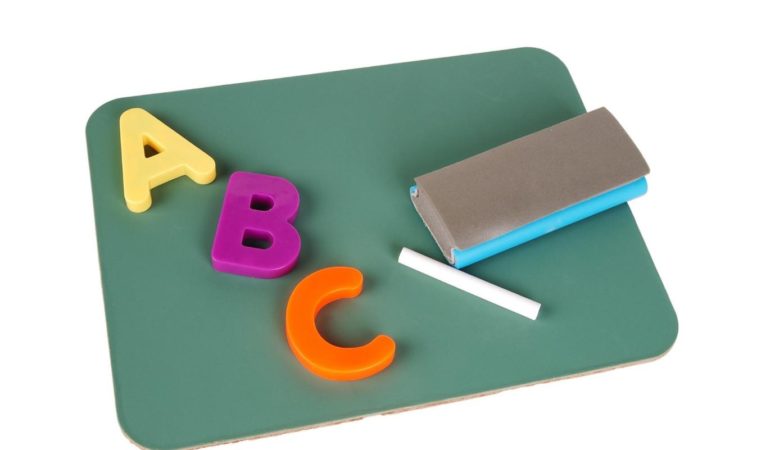 5 Most Effective Ways to Teach Phonics to Your Child