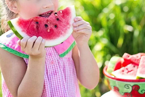 How Can You Encourage Kids to Make Healthy Eating Choices